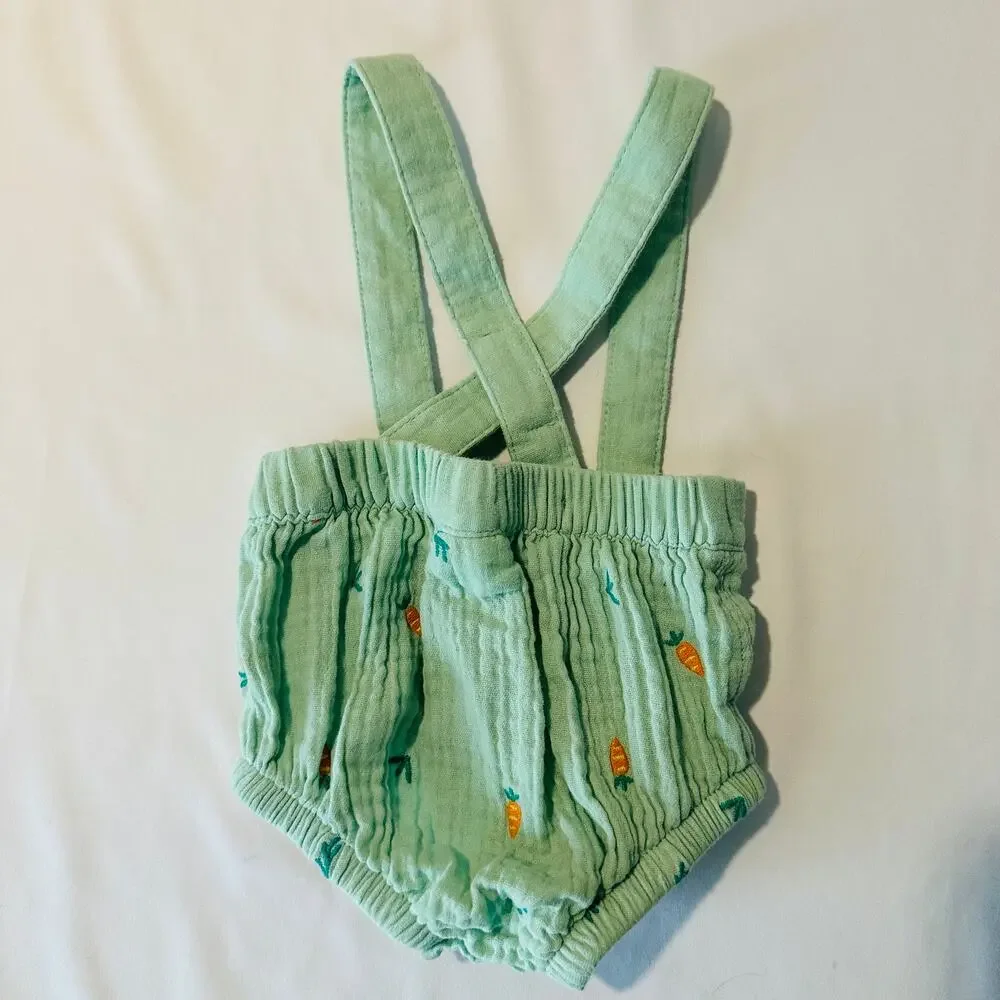 Cat & Jack Baby Easter Spring Carrot 100% Cotton Romper w/ Suspenders Sz 0-3 mo